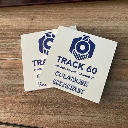 Track 60 - Private Rooms Garibaldi ナポリ エクステリア 写真