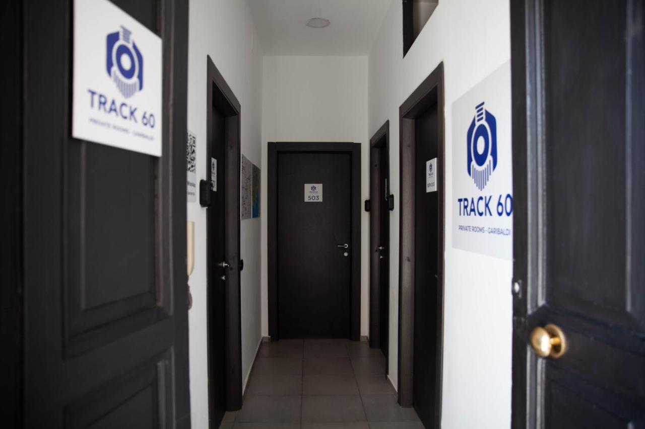 Track 60 - Private Rooms Garibaldi ナポリ エクステリア 写真